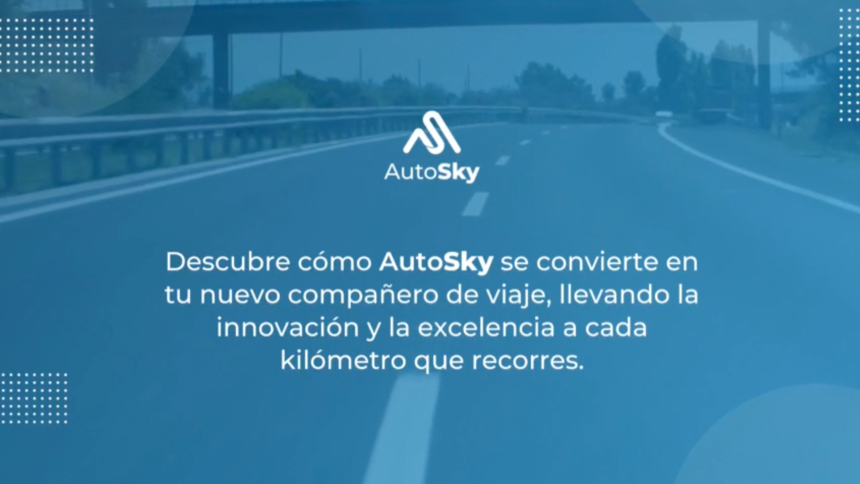 Load video: Transforma tu forma de conducir con AutoSkyAutoSky es la innovación en tecnología vehicular que llega a Colombia para transformar tu experiencia de conducción.Nuestros productos están diseñados para satisfacer todas tus necesidades y mucho más, ofreciéndote soluciones avanzadas que llevan tu experiencia al volante al siguiente nivel.Conoce nuestros productosPro SlimADAPTADOR INALÁMBRICO CARPLAYTransforma CarPlay alámbrico de fábrica en inalámbrico,  su acabado estilo fibra de carbón no solo agrega elegancia a tu vehículo, sino que también ofrece una protección duradera contra los arañazos del uso diario.Edición microADAPTADOR INALÁMBRICO CARPLAYConvierte tu CarPlay alámbrico en inalámbrico y disfruta de todas tus aplicaciones favoritas sin cables con nuestro acabado mate, perfecto para adaptarse a cualquier vehículo.Edición DeluxeAi box liteTransforma tu CarPlay o Android Auto con cable en inalámbrico y disfruta de aplicaciones como Netflix y YouTube desde tu carro.Ai box lite plusCon dos módulos Wi-Fi integrados, cambia sin esfuerzo entre CarPlay o Android Auto y el modo Streaming para disfrutar de servicios de entretenimiento como Netflix y YouTube al instante.Nano series ADAPTADOR INALÁMBRICO CARPLAYConvierte tu CarPlay alámbrico en inalámbrico con estilo. Esta versión es la más pequeña del mercado y te permite disfrutar todas tus aplicaciones favoritas sin cables.Nano series ADAPTADOR INALÁMBRICO ANDROID AUTO Da el salto a un Android Auto inalámbrico con estilo. Nuestra versión más compacta te permite disfrutar de todas tus aplicaciones favoritas sin cables.Descubre cómo AutoSky se convierte en tu nuevo compañero de viaje, llevando la innovación y la excelencia a cada kilómetro que recorres.